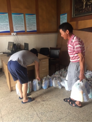 三伏高温送清凉  致敬一线九体育·官方站官网人